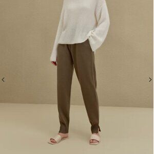 Knitted Tapered Joggers (Khaki)